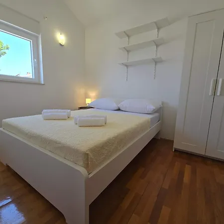 Antonia Apartamento Makarska